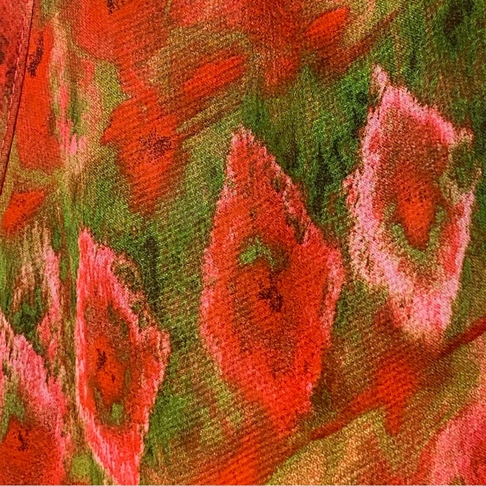 KUT from the Kloth XL sheer sleeveless blouse made USA red/green floral - Picture 5 of 8